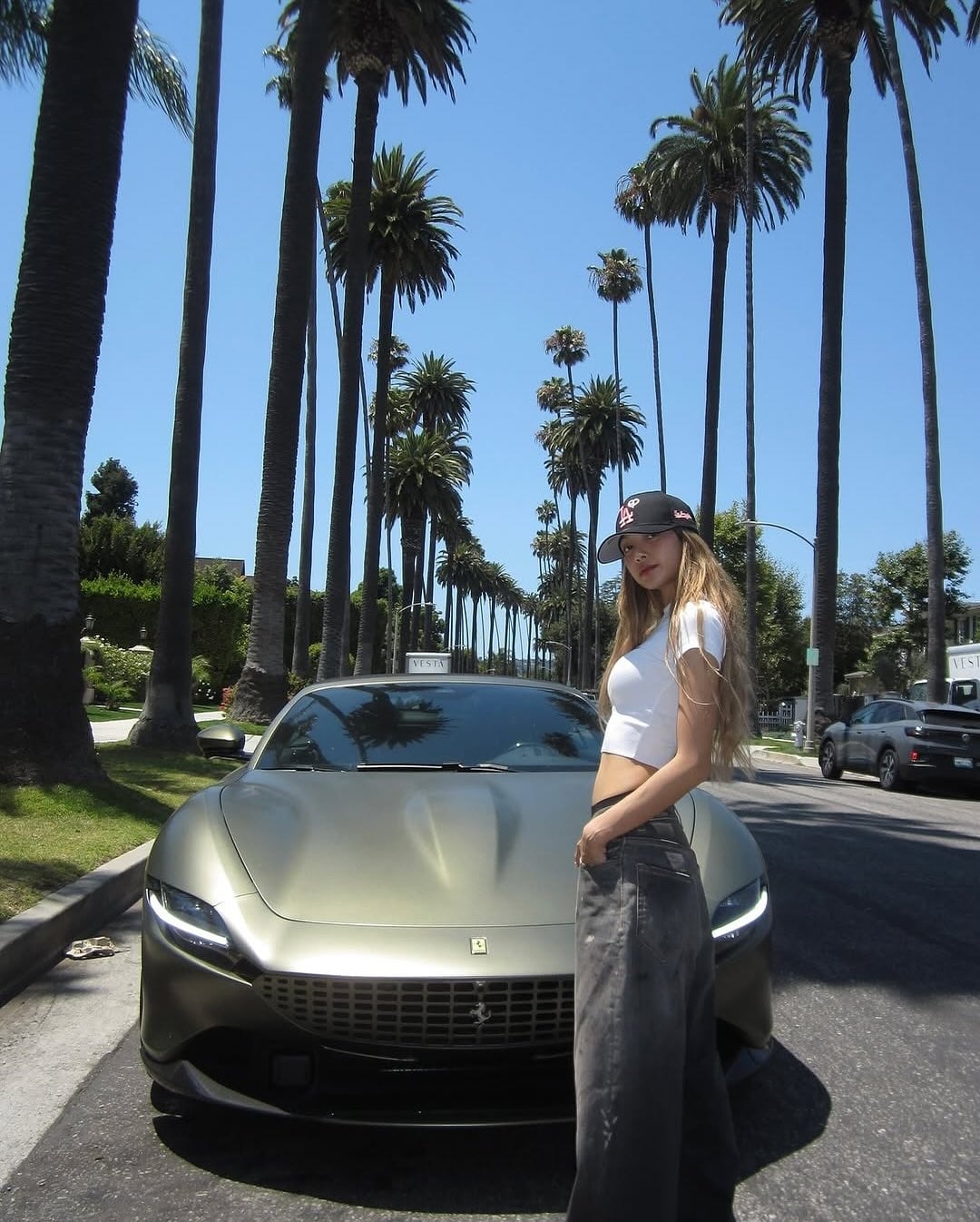 Artista ostenta modelos de supercarros em sua garagem - Foto: Reprodução/Instagram