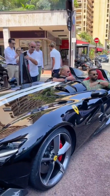 Ferrari Monza SP2 é um dos carros de Haaland - Foto: Reprodução/X