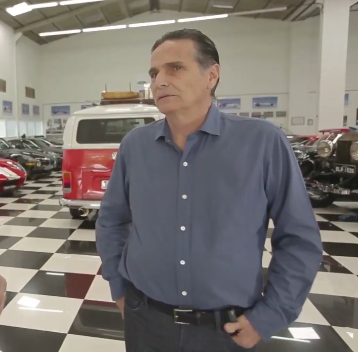 Garagem pertence a Nelson Piquet - Foto: Reprodução/YouTube/Motorsport Brasil