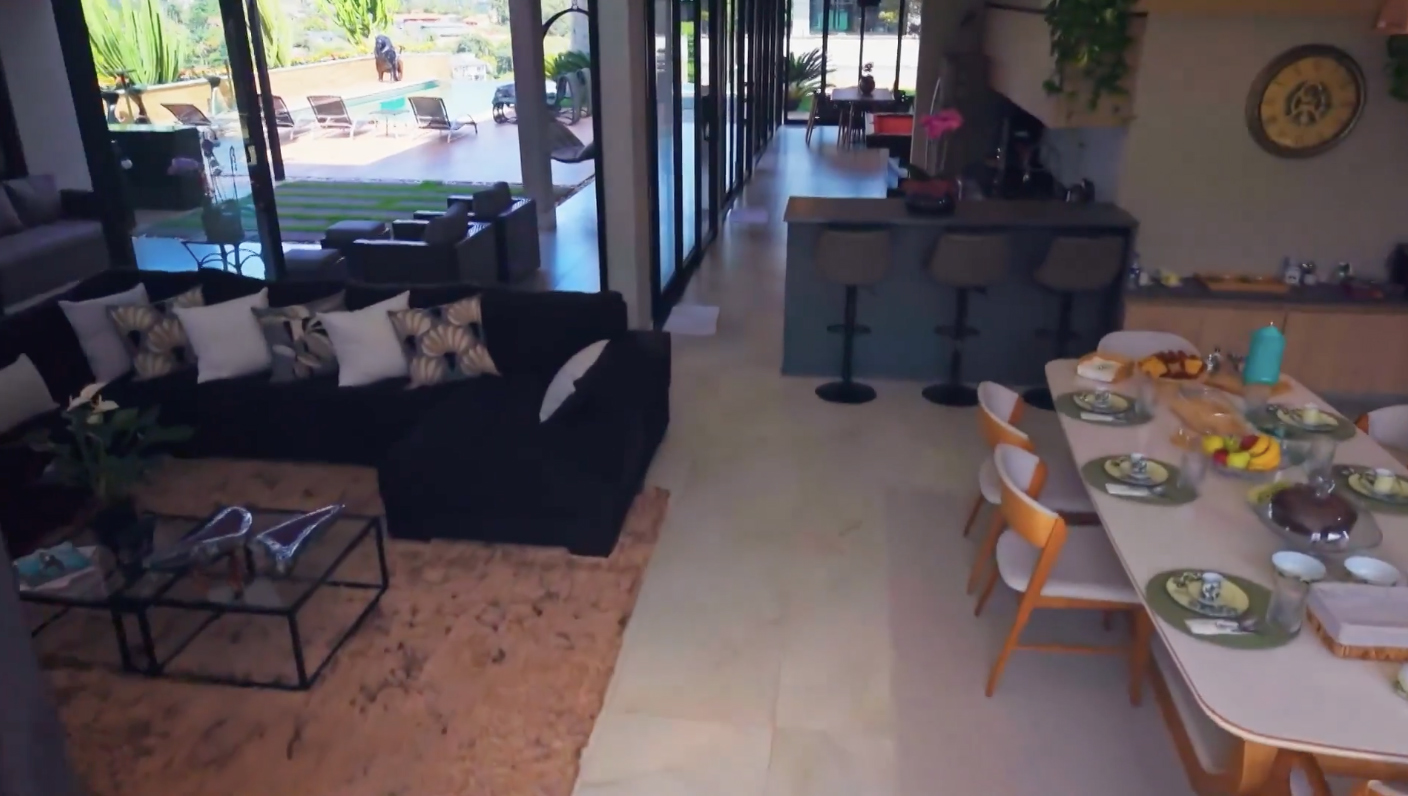 Sala da mansão em Mairinque - Foto: Reprodução/TV Globo