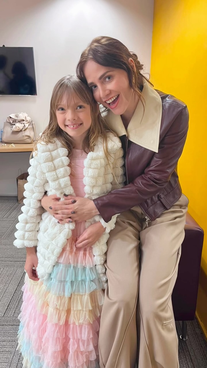 Manuela e Letícia Colin no programa Em Família com Eliana - Foto: Reprodução/Instagram