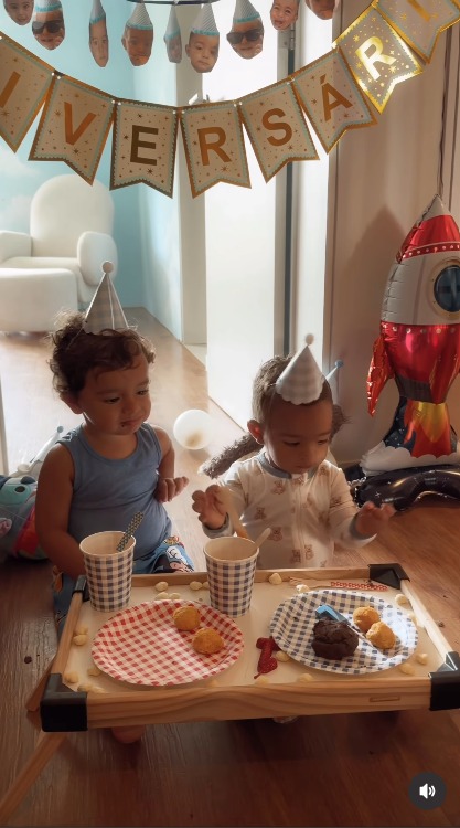 Jorge e Joaquim são filhos de João Gomes e Ary Mirelle - Foto: Reprodução / Instagram @arymirelle 