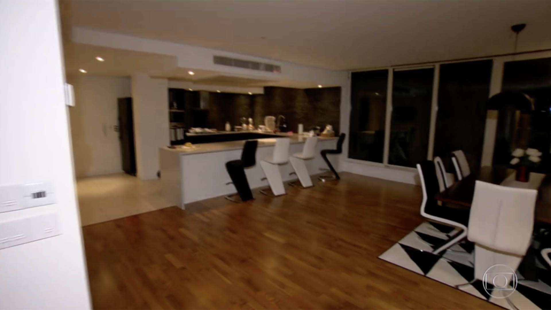 Apartamento de Gabriel Jesus na época em que jogava no Manchester City - Foto: Reprodução / Globo