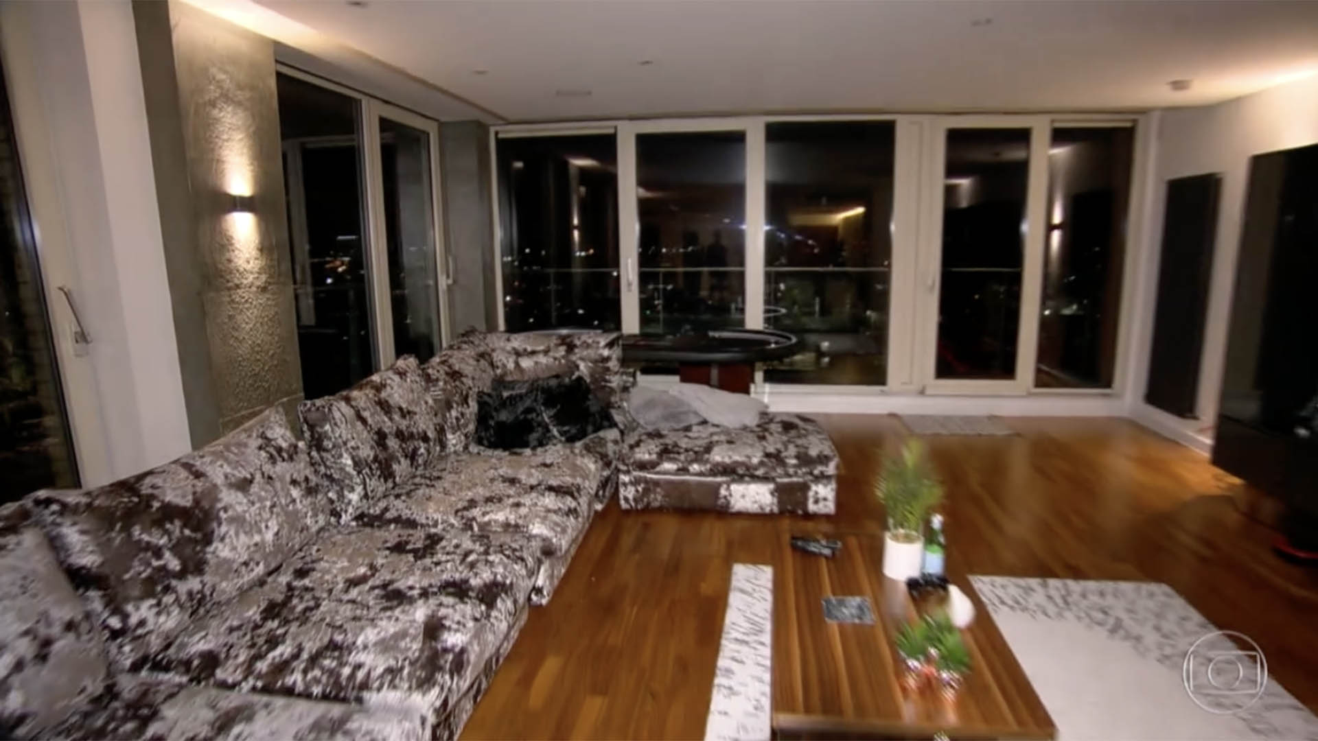 Apartamento de Gabriel Jesus na época em que jogava no Manchester City - Foto: Reprodução / Globo