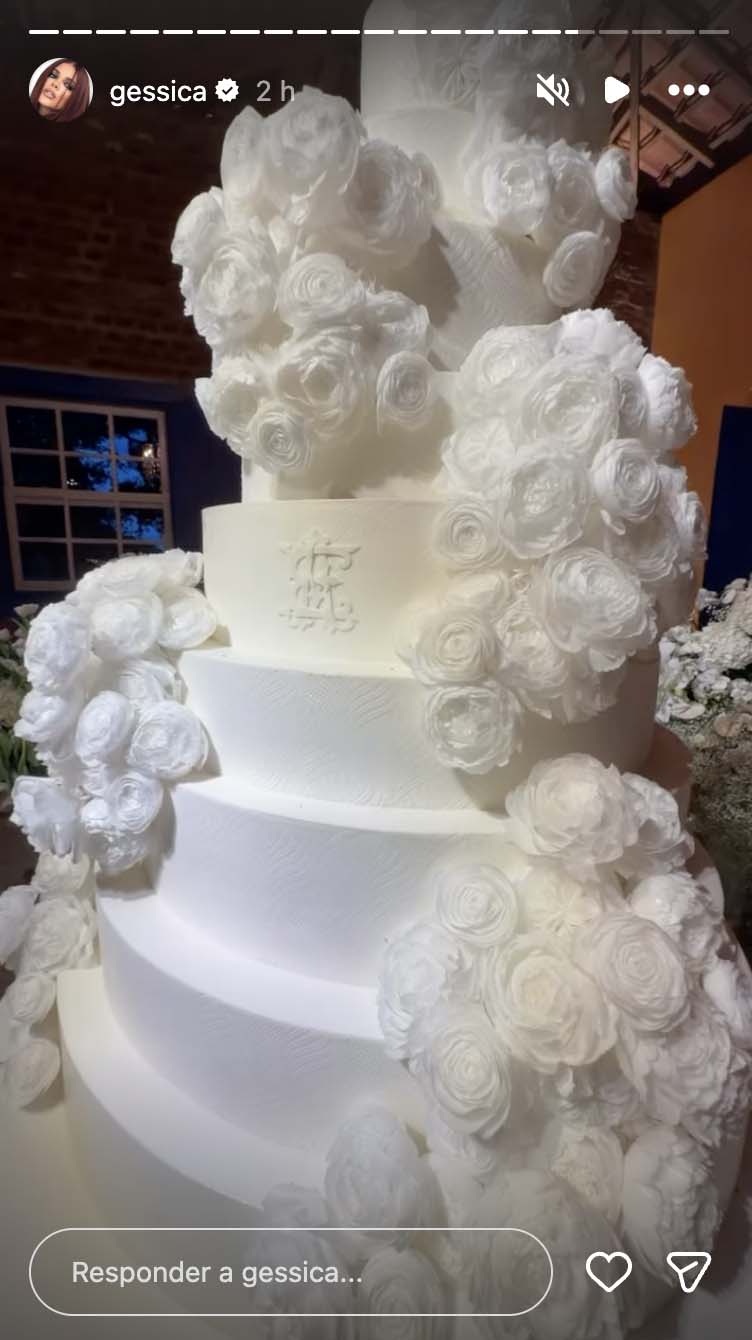 Bolo de casamento de Ana Hickmann e Edu Guedes - Foto: Reprodução / Instagram