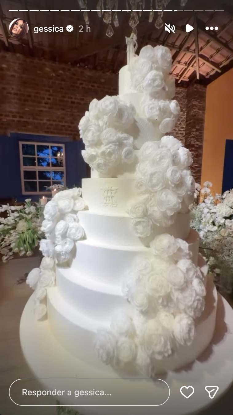 Bolo de casamento de Ana Hickmann e Edu Guedes - Foto: Reprodução / Instagram
