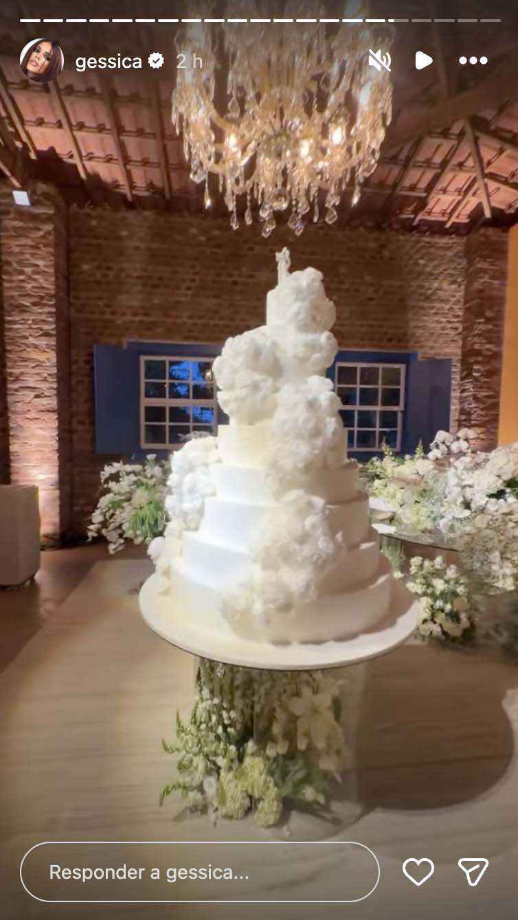 Bolo de casamento de Ana Hickmann e Edu Guedes - Foto: Reprodução / Instagram