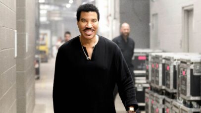 Cantor Lionel Richie passa por procedimento no coração e médicos alertam para riscos