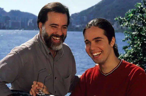 Tony Ramos e Flávio Silvino em Laços de Família (2000) - Foto: Divulgação / TV Globo