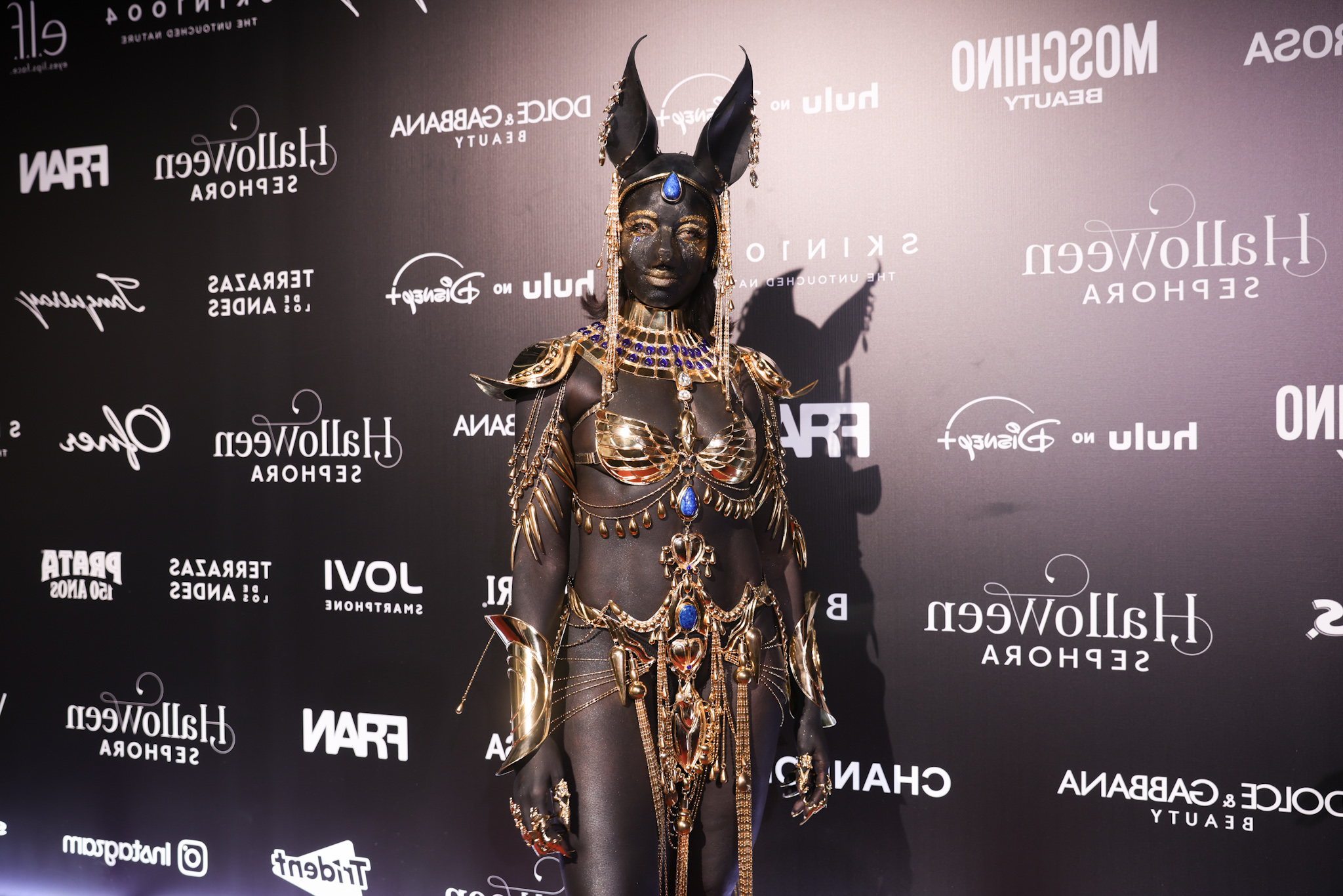 Iza em festa de Halloween em SP. Fotos: Brazil News