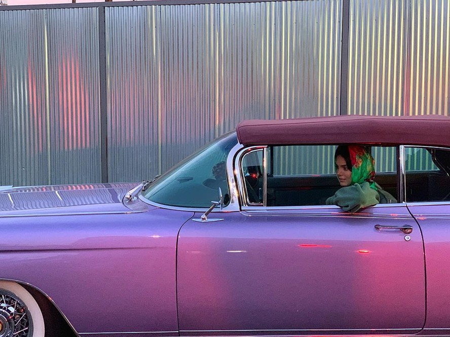 Cadillac é um dos carros da coleção de Kendall Jenner - Foto: Reprodução/Instagram