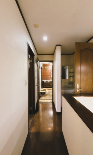 Corredor da casa - Foto: Reprodução/Instagram