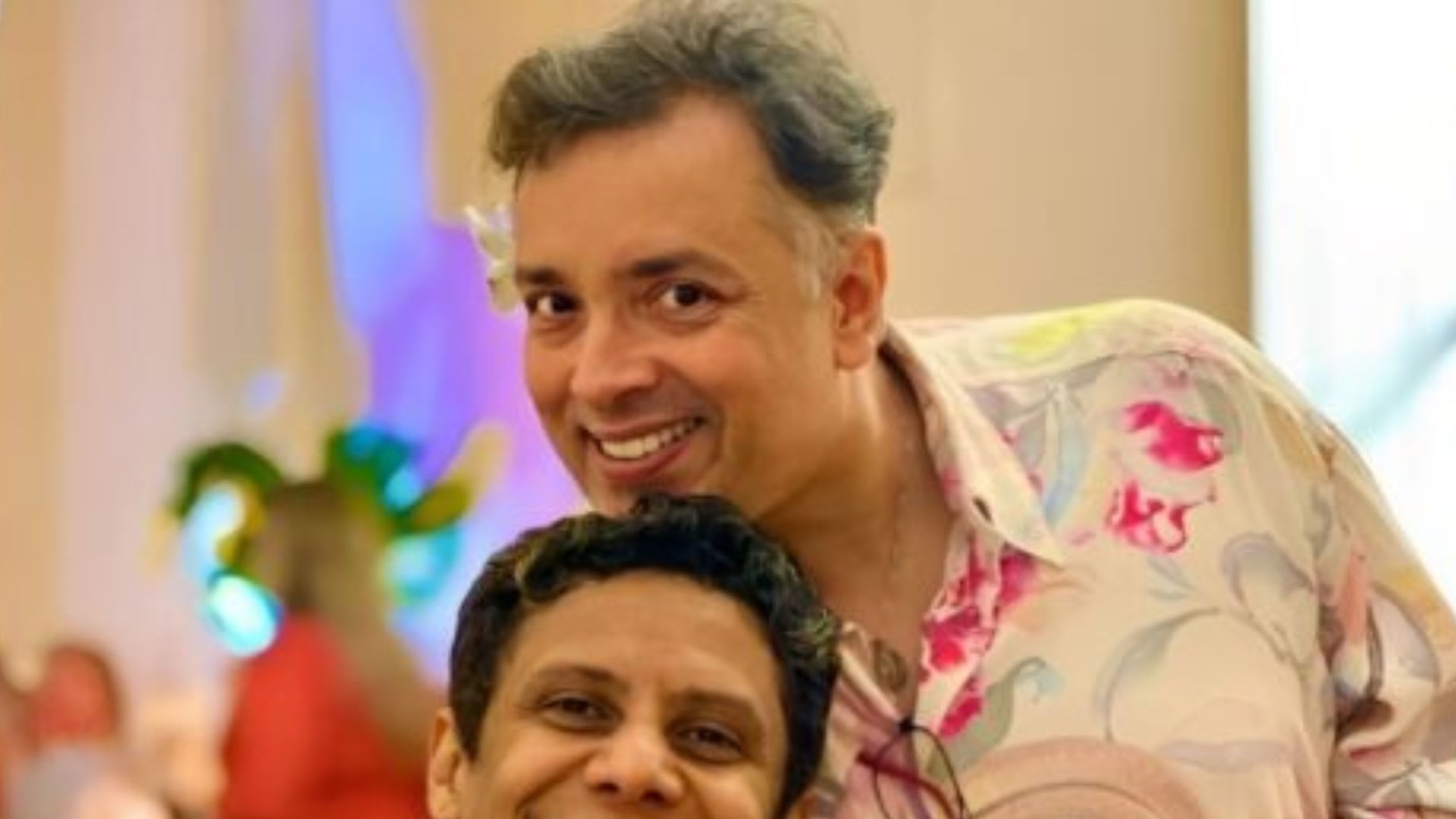 Região: Aos 54 anos, Rodrigo Fagundes vive relacionamento de 23 anos com roteirista da novela ‘Quem Ama Cuida’