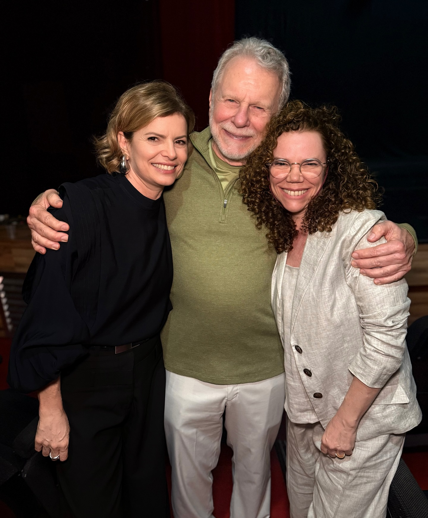 Jonas Bloch e as filhas, Deni e Débora: — Foto: Reprodução/Instagram