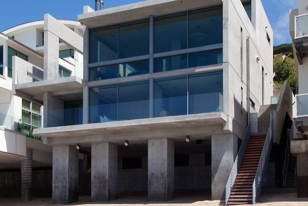 Kanye West colocou à venda casa na praia em Malibu — Foto: @Jason Oppenheim