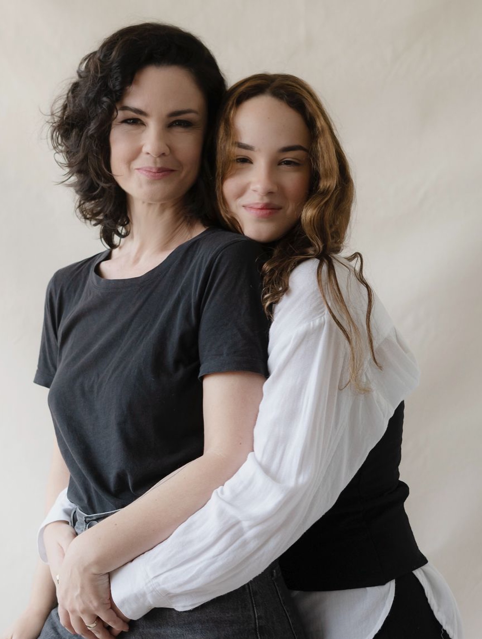 Carolina Kasting com a filha, Cora Grecco - Foto: Reprodução / Instagram @carolkasting