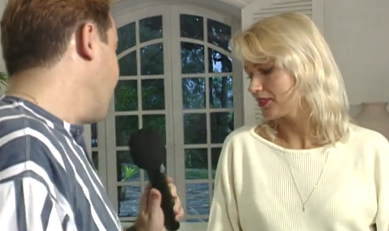Mansão de Xuxa nos anos 1990 tinha mesa para 20 pessoas e detalhe curioso na sala