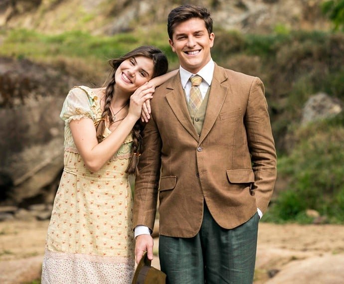 Camila Queiroz e Klebber Toledo na época da novela ‘Êta Mundo Bom!’ - Foto: Divulgação / TV Globo