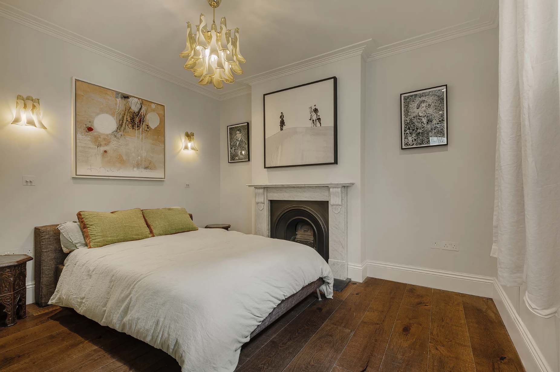 Verdadeira casa por trás da porta azul do filme Um Lugar Chamado Notting Hill - Foto: Reprodução / Sotheby's International Realty