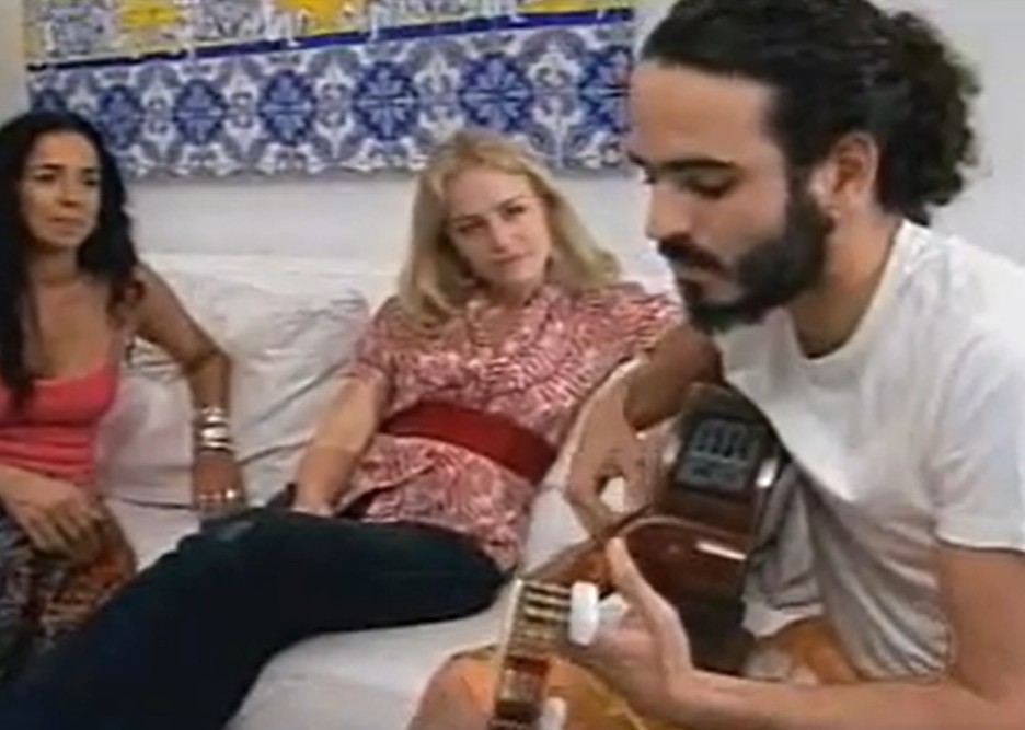 Gabriel Povoas, filho da cantora, participou da entrevista - Foto: Reprodução/YouTube/TV Globo