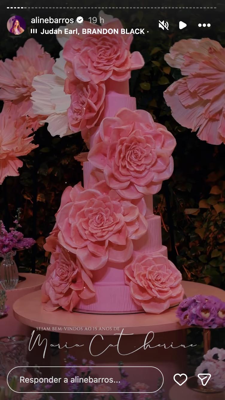 Festa de 15 anos de Maria Catherine, filha de Aline Barros - Foto: Reprodução / Instagram