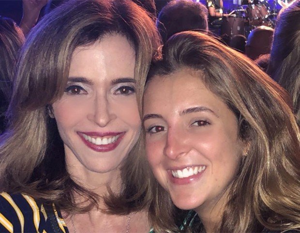 Deborah Evelyn com a filha, Luiza - Foto: Reprodução / Instagram 