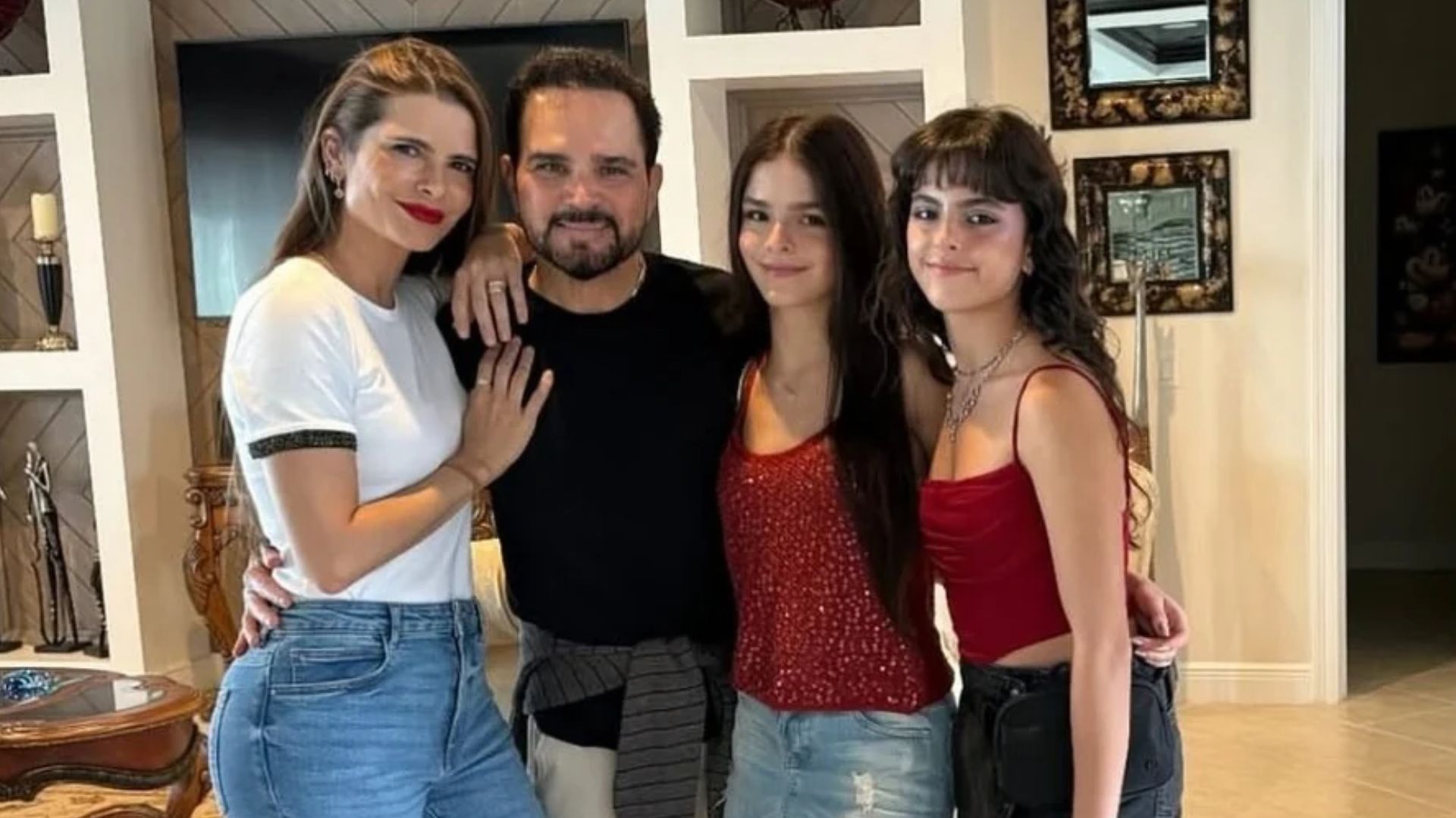 os momentos que marcaram a criação das gêmeas Helena e Isabella — Luciano e Flávia Camargo