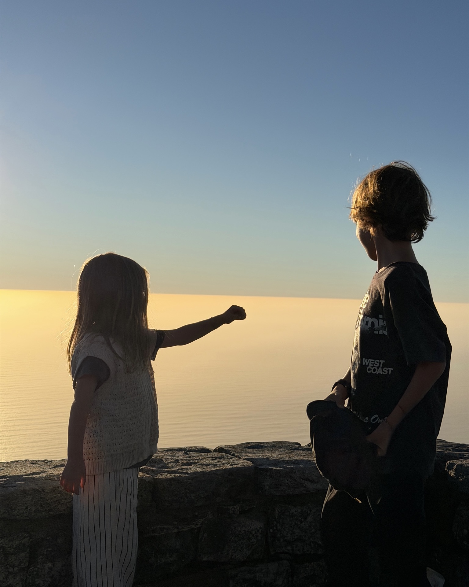 Lara e Otto, filhos de Junior - Foto: Reprodução / Instagram