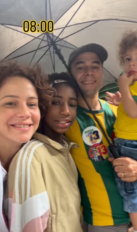 Leandra Leal com o marido e os filhos - Foto: Instagram