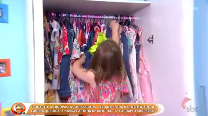 Guarda roupa com vestidos da atriz - Foto: Reprodução/SBT