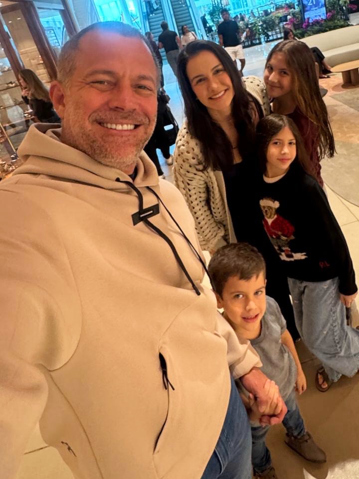 Malvino Salvador e Kyra Gracie com os filhos - Foto: Reprodução / Instagram