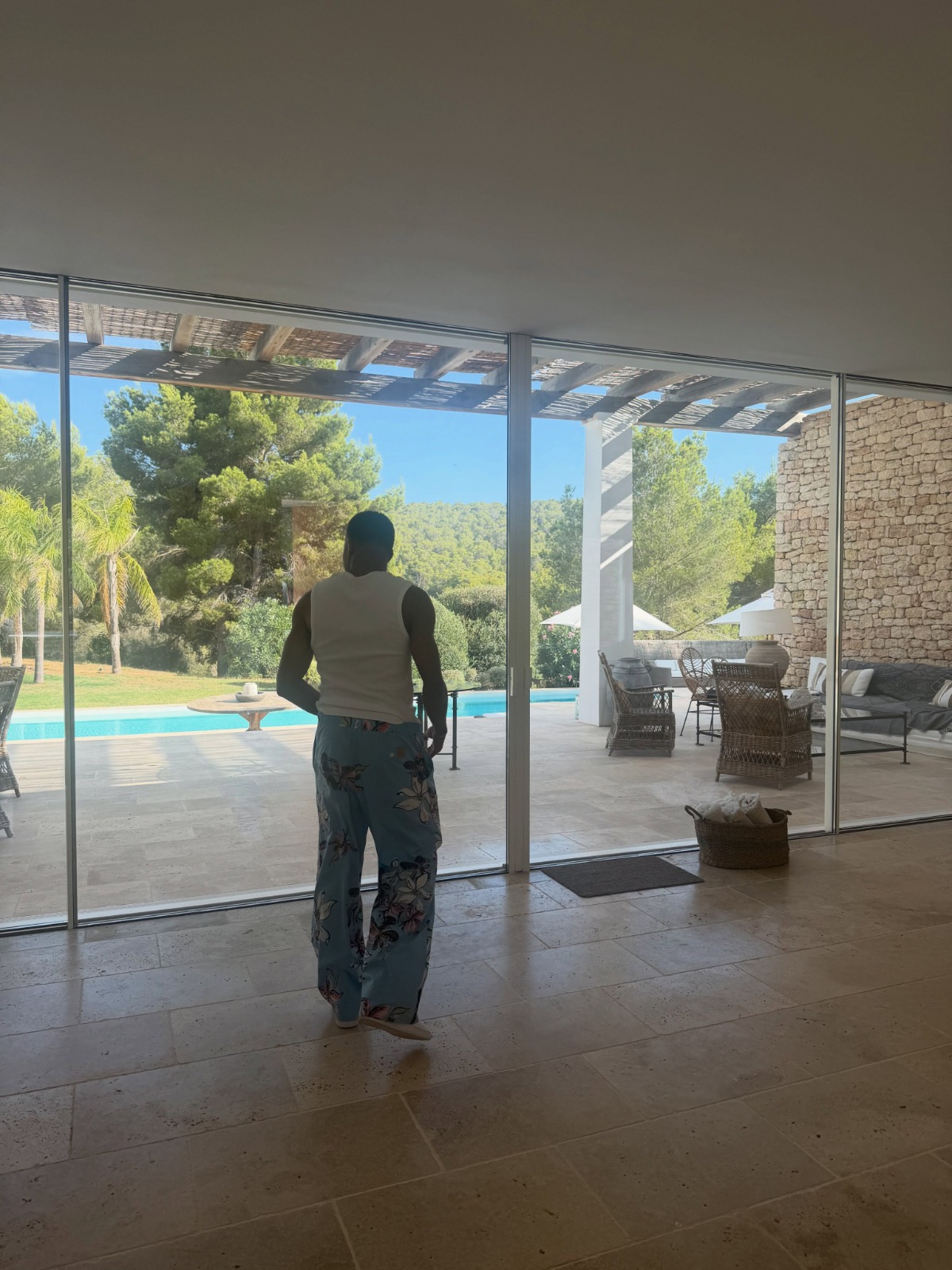 Kylian Mbappé mora em mansão com segurança máxima em Madri - Foto: Reprodução / Instagram @k.mbappe