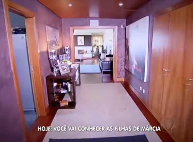 Decoração do apartamento em madeira - Foto: Reprodução/TV Record