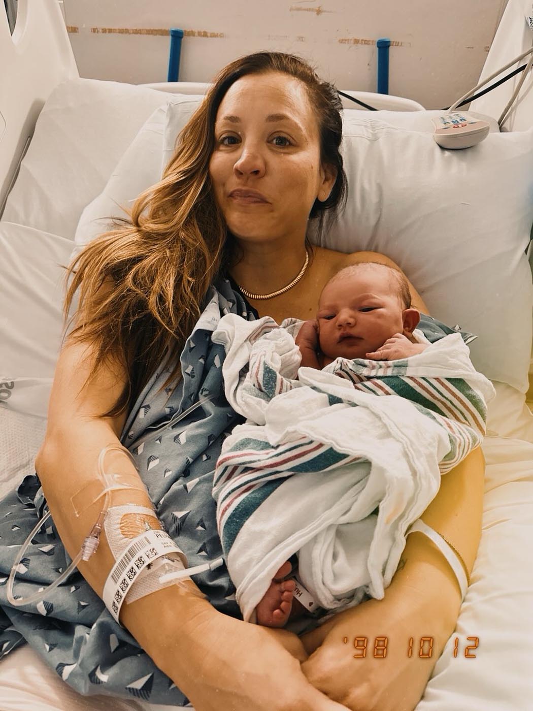 Nascimento de Philomena Carmine Bobby Pelphrey, filha de Kaley Cuoco - Foto: Reprodução / Instagram