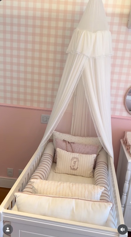 Quarto da filha de Mari Fernandez e Júlia Ribeiro - Foto: Reprodução / Instagram @juliaaribeirol