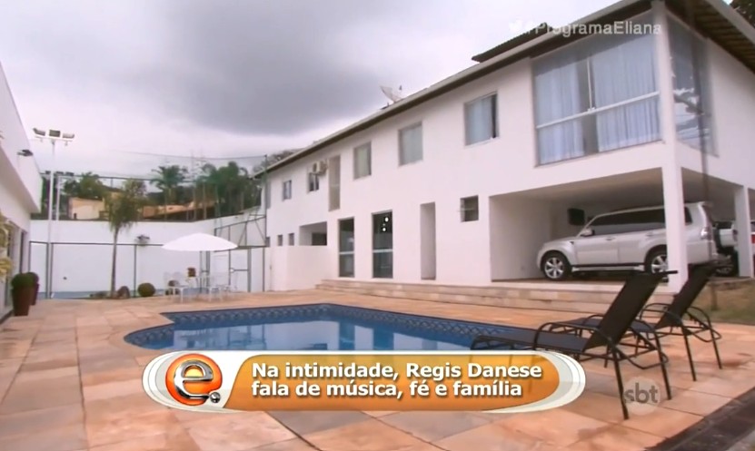 Área de lazer da casa de Regis Danese - Foto: Reprodução/SBT