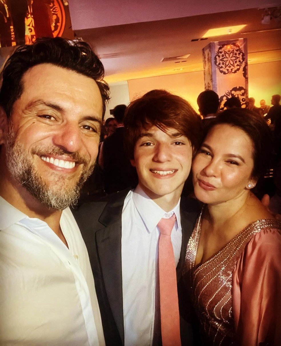 Rafael é filho do ator Rodrigo Lombardi e da maquiadora Betty Baumgarten - Foto: Reprodução / Instagram @rafael._lombardi