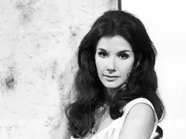 Susana de Moraes durante novela 'Verão vermelho'da TV Globo em 1969 (Foto: Divulgação/TV Globo)
