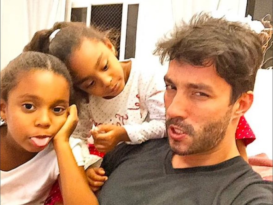 Laura e Maria Matta com Paulo Mesquita - Foto: Reprodução / Instagram @mariamattadasilva