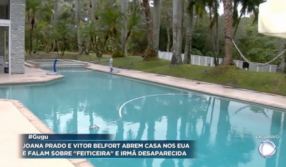 Área de lazer com piscina e jardim - Foto: Reprodução/Record
