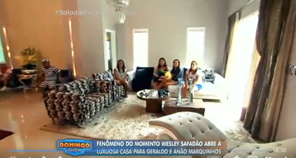 Mansão de Wesley Safadão recebia familiares - Foto: Reprodução/Record