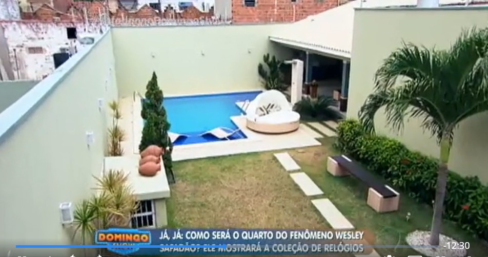 Área da piscina e jardim - Foto: Reprodução/Record