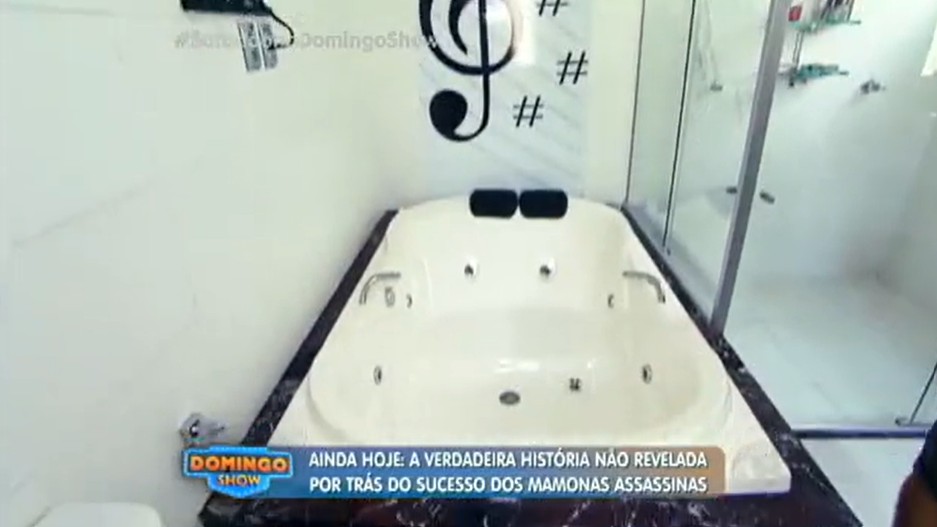 Banheira de hidromassagem na suíte - Foto: Reprodução/Record