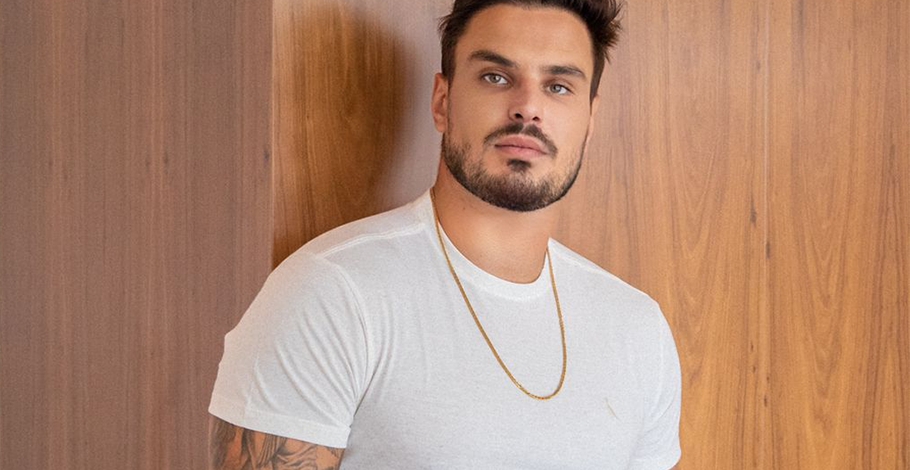 Como as celebridades influenciam a procura pelo transplante capilar