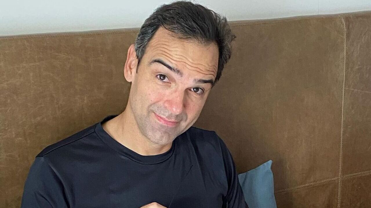 Tadeu Schmidt fala sobre Rodrigo Mussi no programa e manda recado na rede social