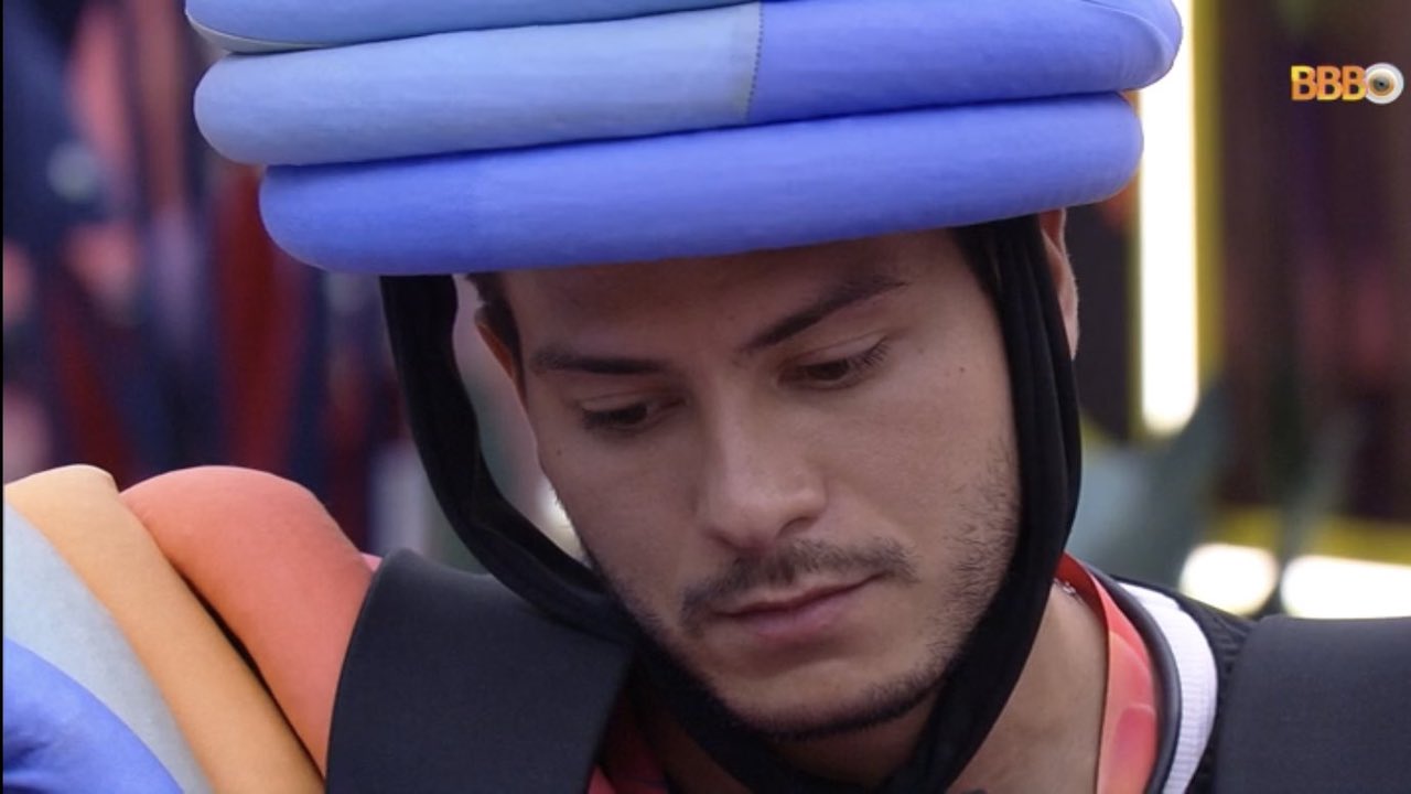 BBB 22: Arthur Aguiar desabafa sobre castigo do monstro: “não é colônia de férias”