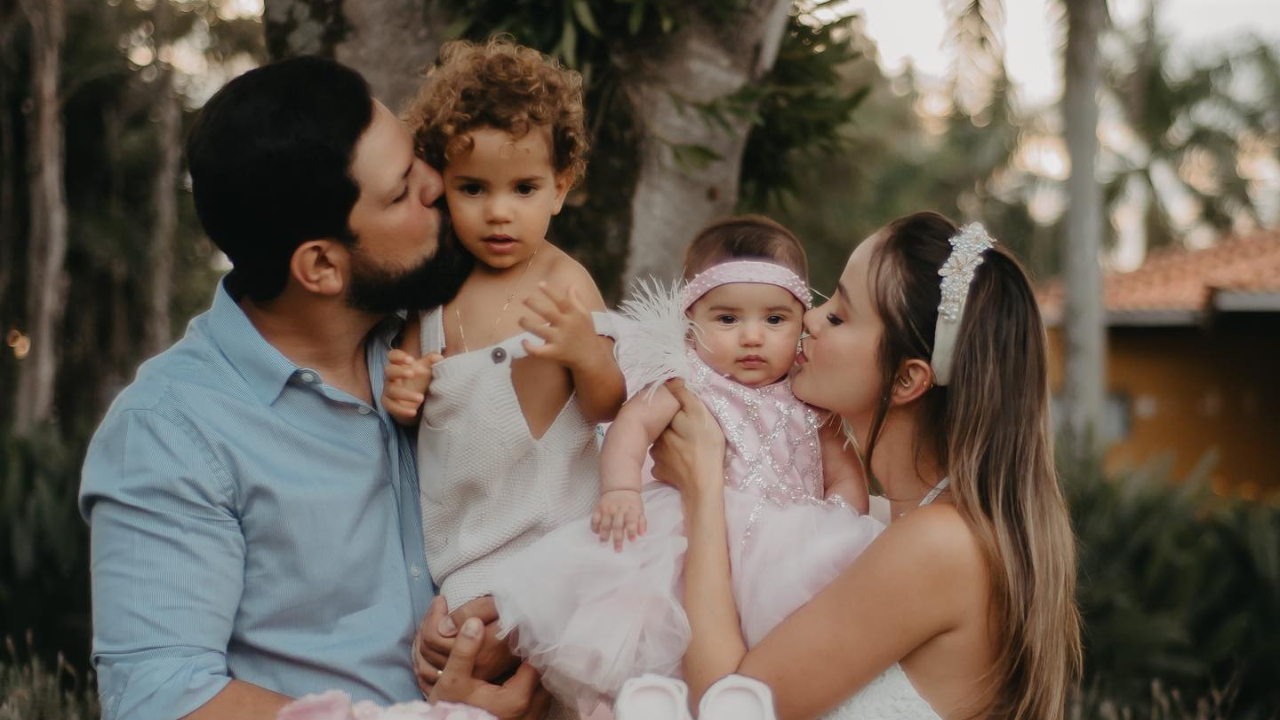 Biah Rodrigues e Sorocaba comemoram 4 meses da filha, Fernanda