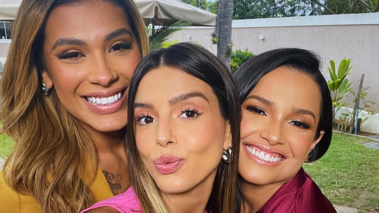 Giovanna Lancellotti publica clique com Pocah e Juliette durante seleção de crush para Anitta: ”Madrinhas dos sonhos”