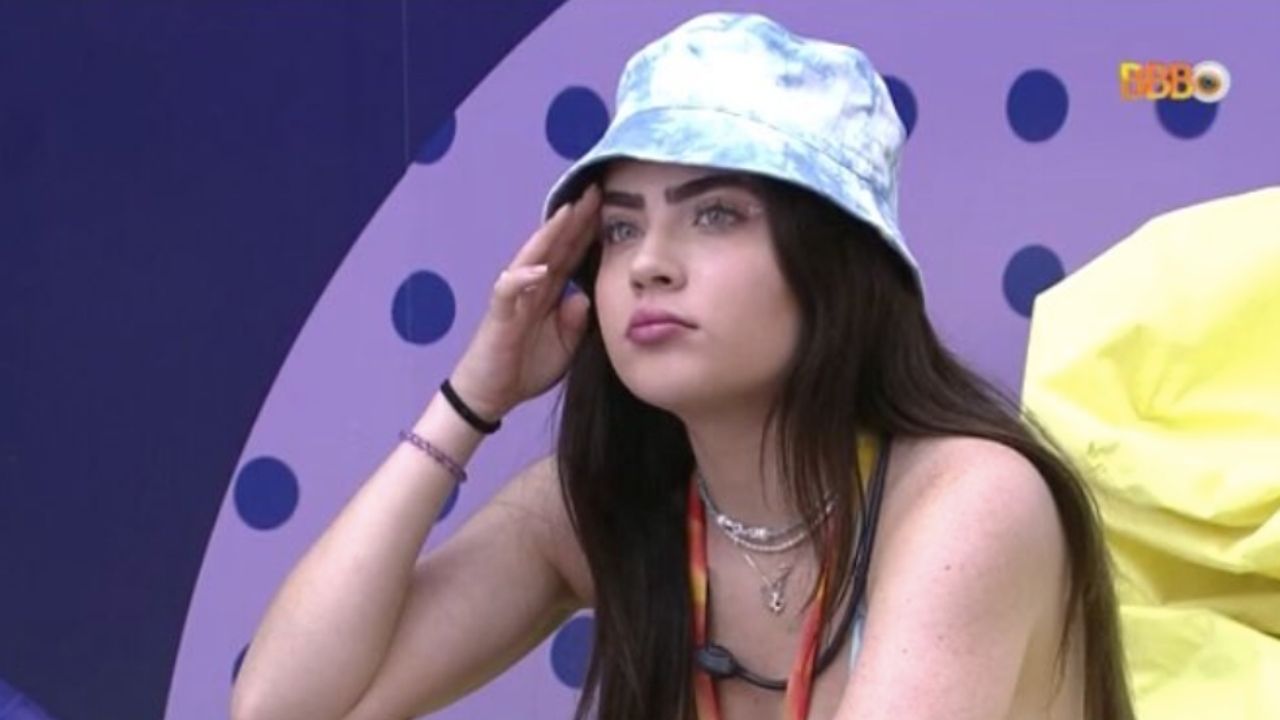 BBB 22: Larissa Tomasia chama Jade Picon e passa percepções de fora da casa: “Se aproximaram de você por conveniência”