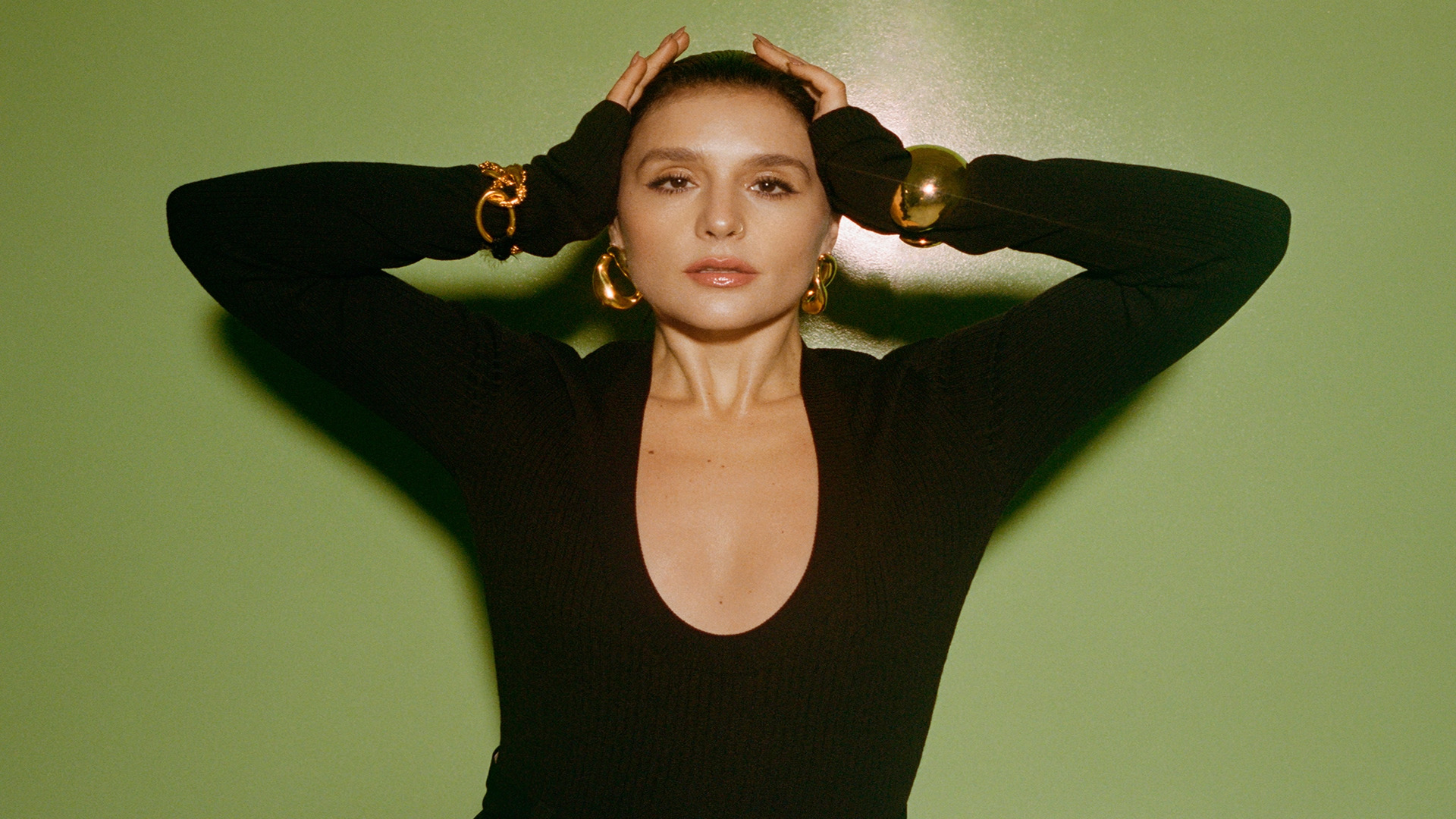 Jessie Ware faz estreia no Brasil e apoio dos fãs brasileiros: “Espero que seja um relacionamento de longo prazo”
